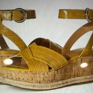 Marc Fisher women mustard wedge platform sandal with ankle strap size 8